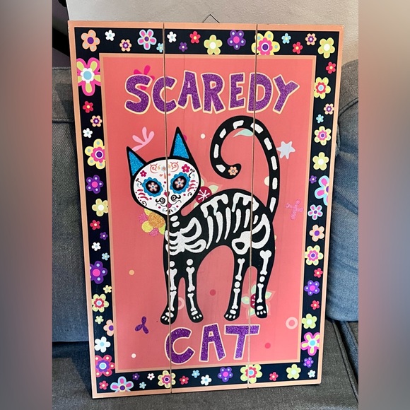 Pier 1 Scaredy Cat Wall Decor. - Picture 2 of 3